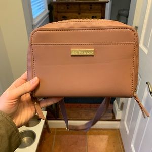 Skip hop belt bag